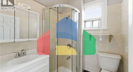 Residential - Single Family Home - Hamilton, Canada - Canada