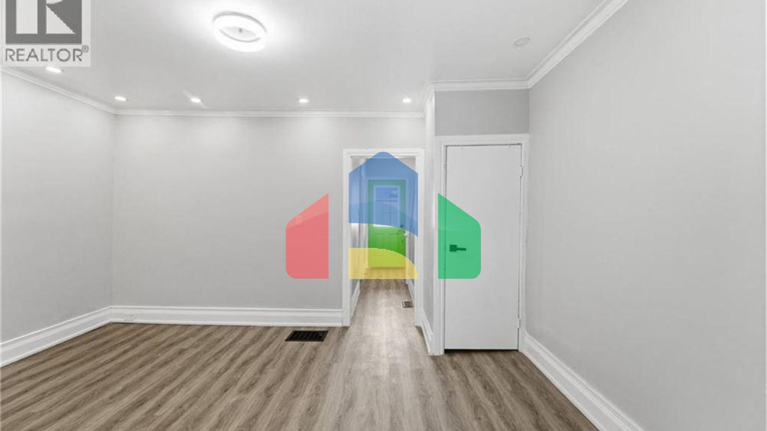 Residential - Single Family Home - Hamilton, Canada - Canada