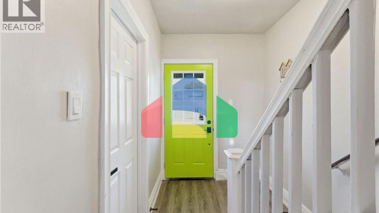 Residential - Single Family Home - Hamilton, Canada - Canada