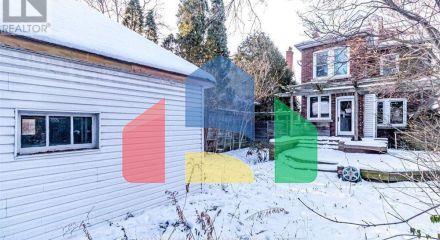 Residential - Single Family Home - Hamilton, Canada - Canada