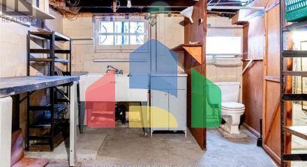 Residential - Single Family Home - Hamilton, Canada - Canada