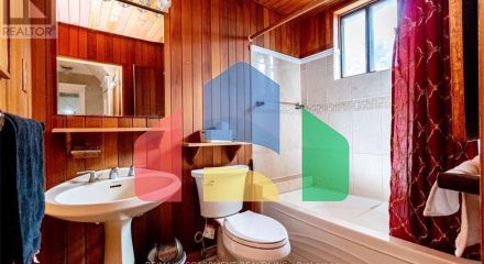 Residential - Single Family Home - Hamilton, Canada - Canada