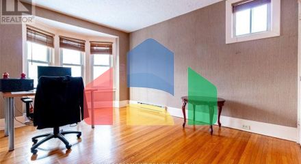 Residential - Single Family Home - Hamilton, Canada - Canada