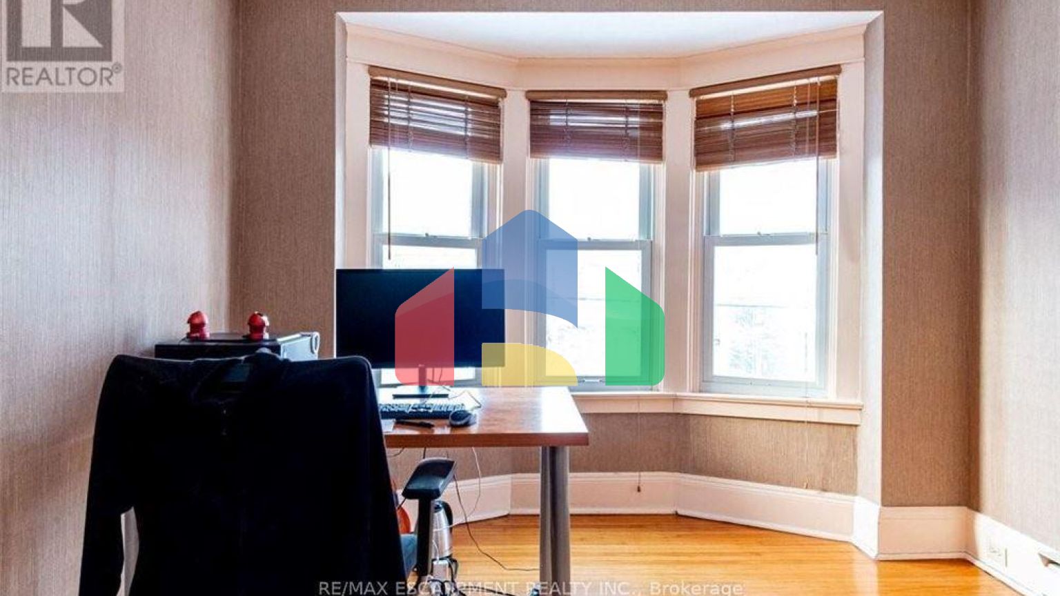 Residential - Single Family Home - Hamilton, Canada - Canada