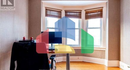 Residential - Single Family Home - Hamilton, Canada - Canada