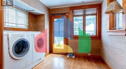 Residential - Single Family Home - Hamilton, Canada - Canada