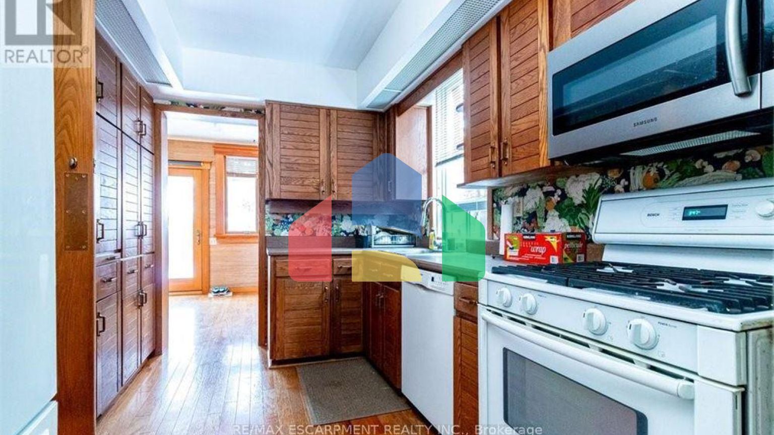 Residential - Single Family Home - Hamilton, Canada - Canada