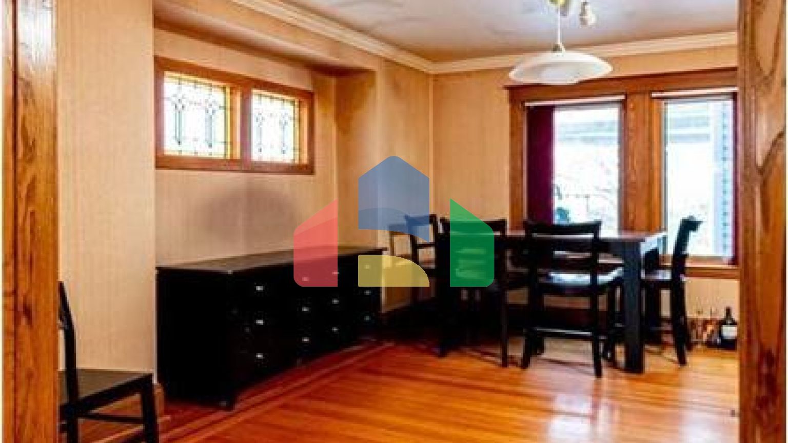 Residential - Single Family Home - Hamilton, Canada - Canada