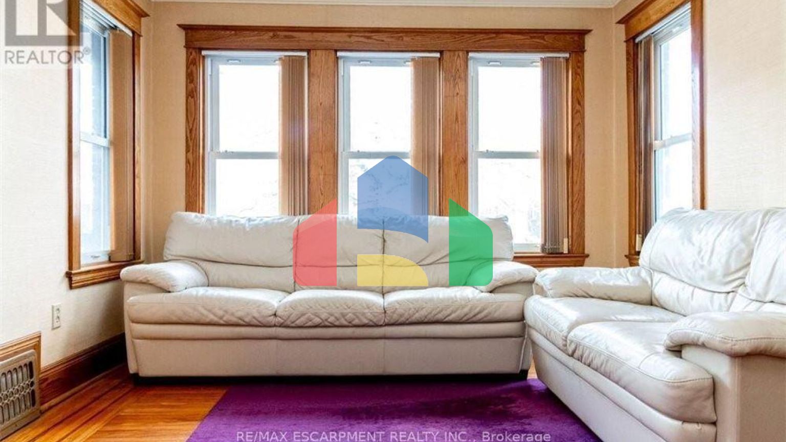 Residential - Single Family Home - Hamilton, Canada - Canada