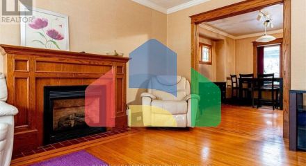 Residential - Single Family Home - Hamilton, Canada - Canada