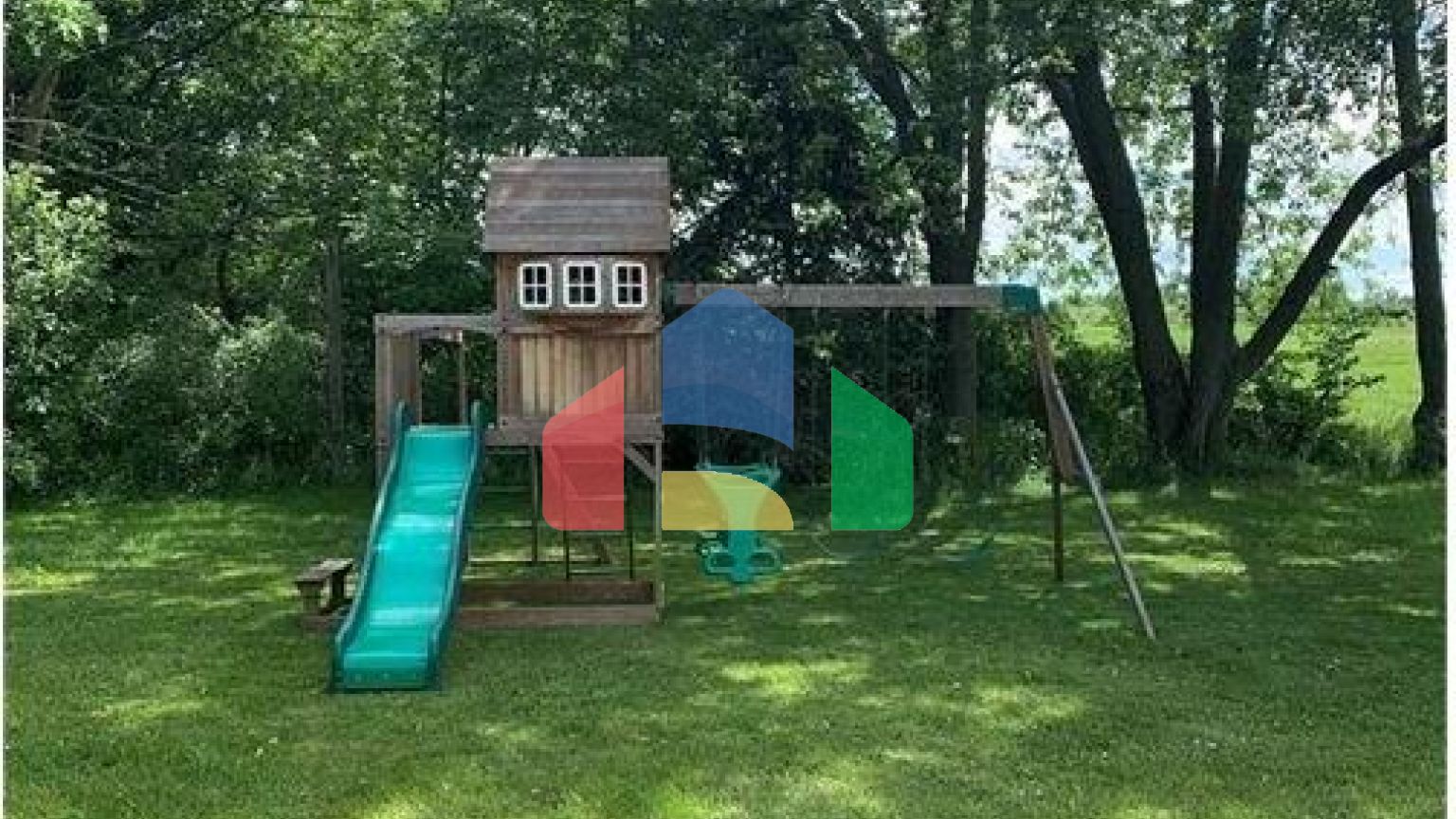 Residential - Single Family Home - Hamilton, Canada - Canada