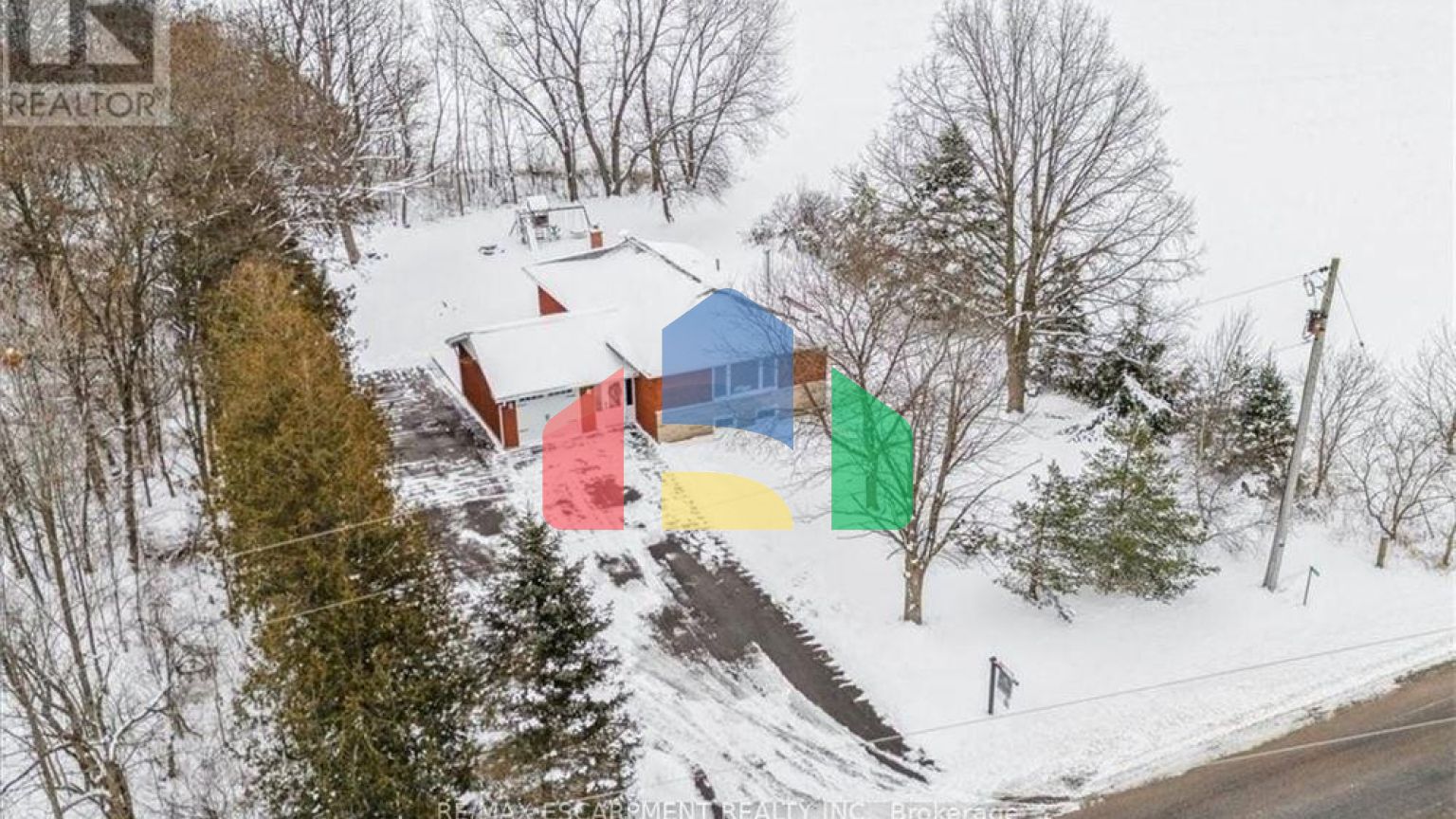 Residential - Single Family Home - Hamilton, Canada - Canada