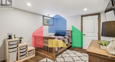 Residential - Single Family Home - Hamilton, Canada - Canada