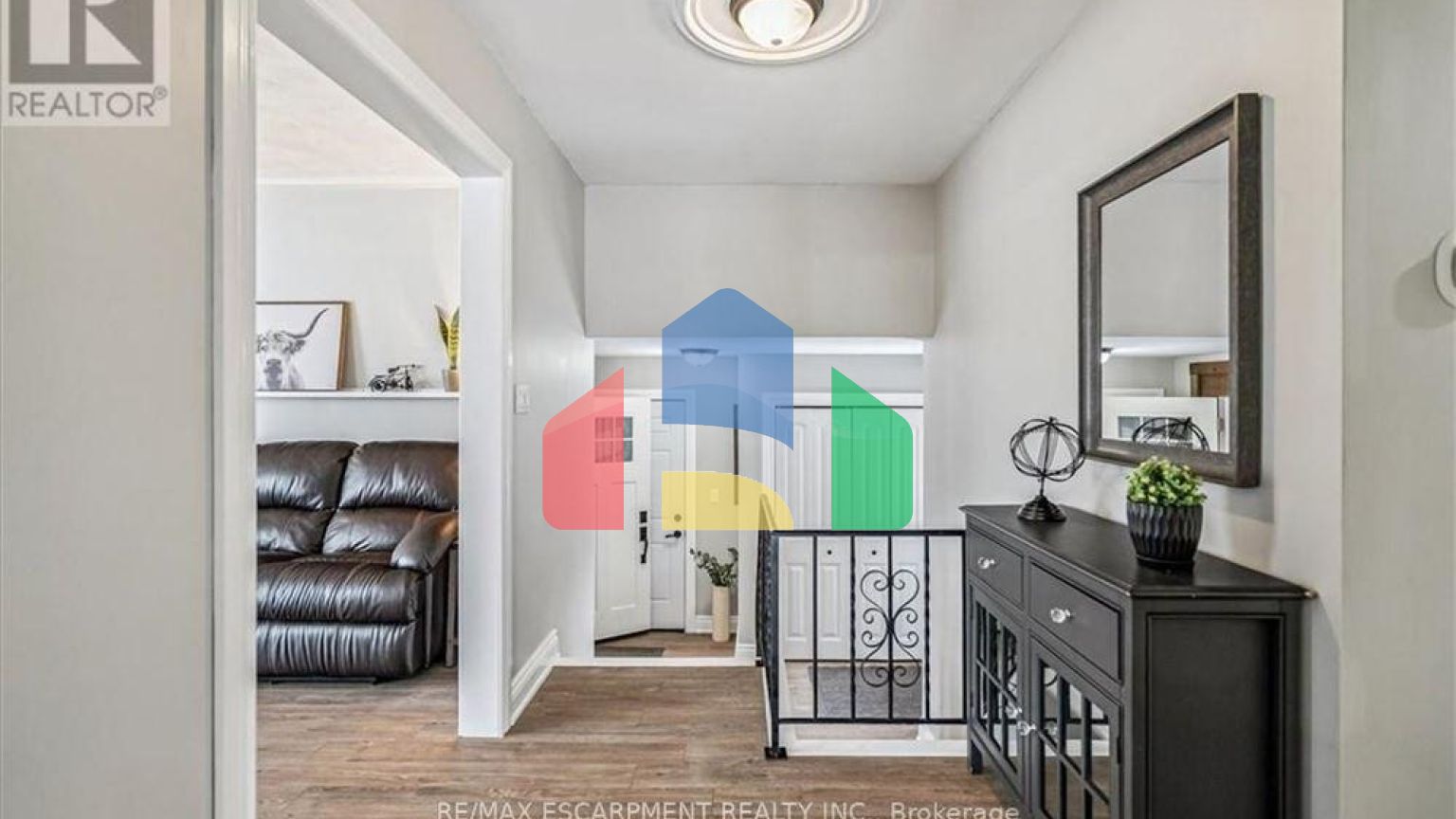 Residential - Single Family Home - Hamilton, Canada - Canada