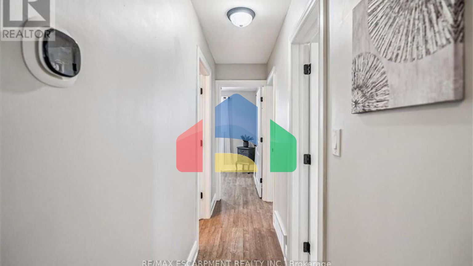 Residential - Single Family Home - Hamilton, Canada - Canada