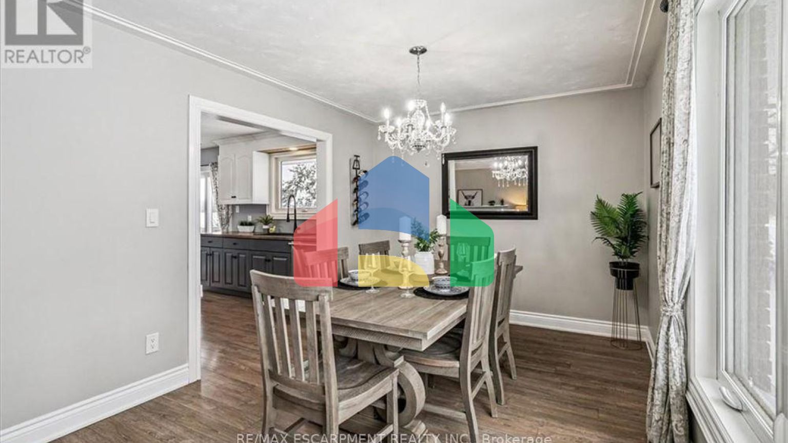 Residential - Single Family Home - Hamilton, Canada - Canada