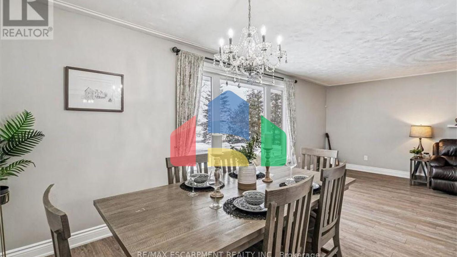 Residential - Single Family Home - Hamilton, Canada - Canada