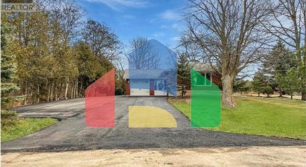 Residential - Single Family Home - Hamilton, Canada - Canada