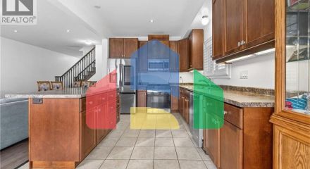 Residential - Single Family Home - Hamilton, Canada - Canada