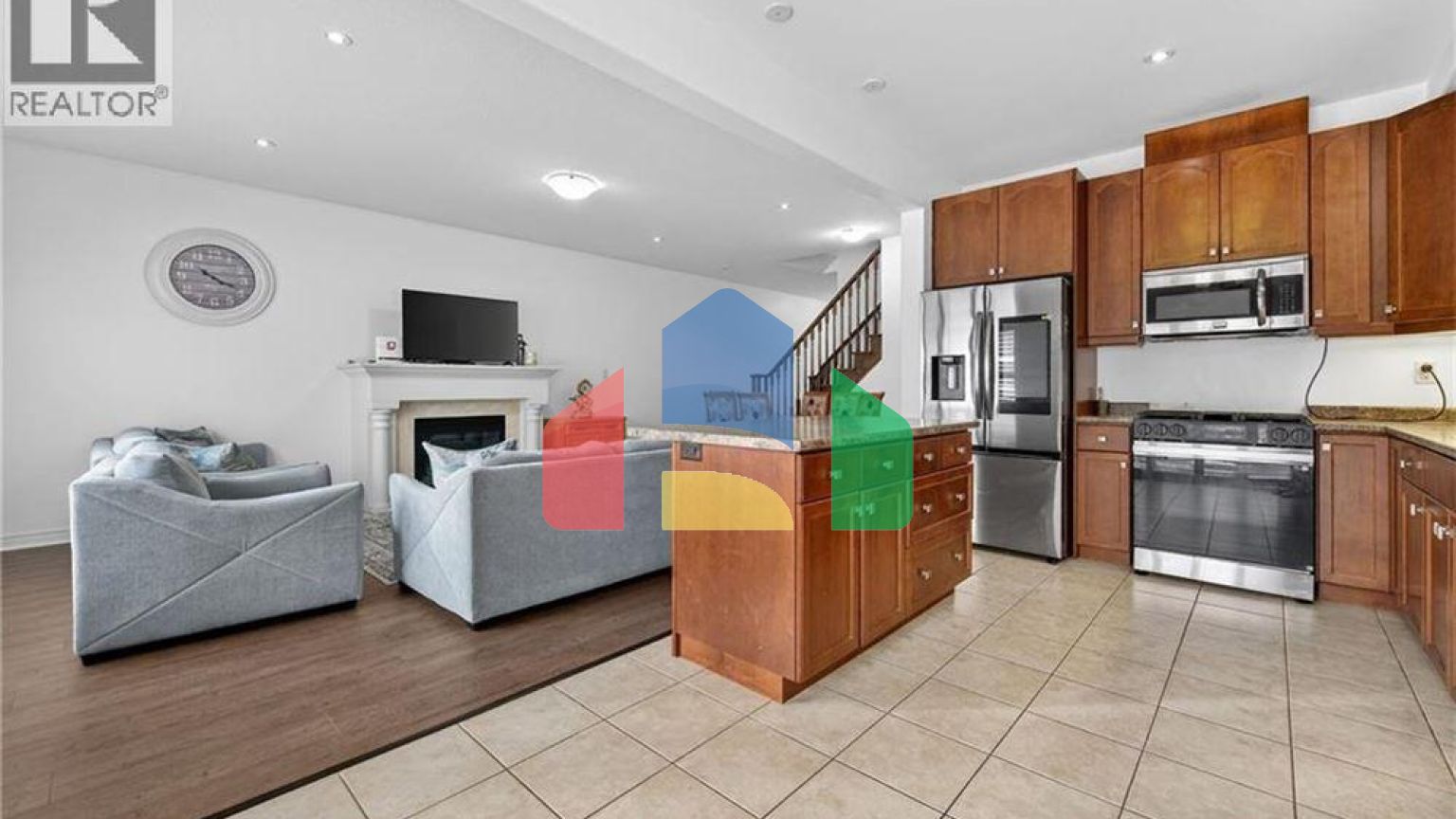 Residential - Single Family Home - Hamilton, Canada - Canada