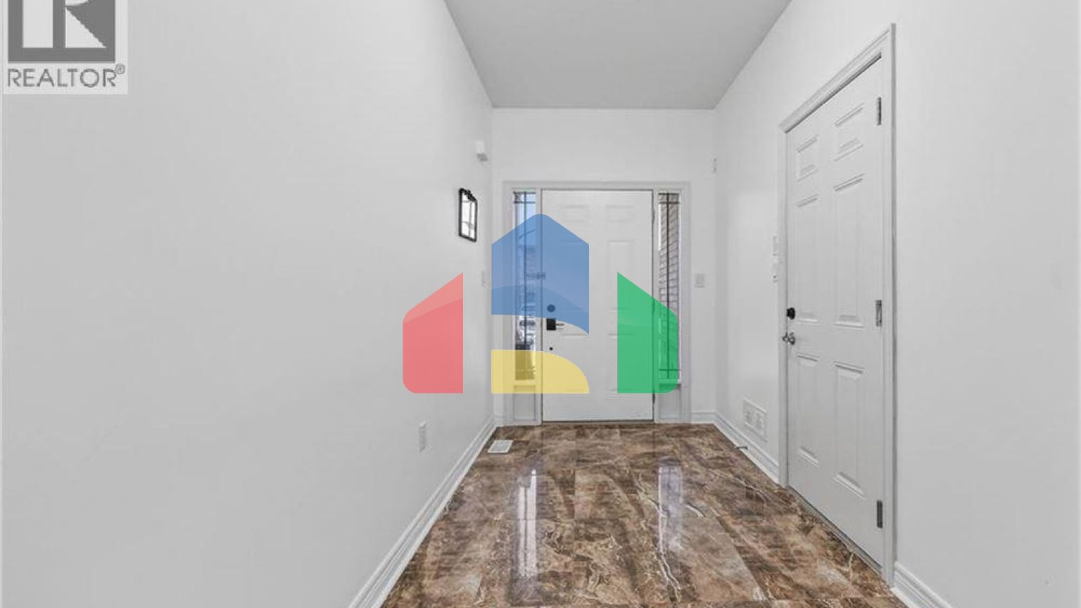 Residential - Single Family Home - Hamilton, Canada - Canada