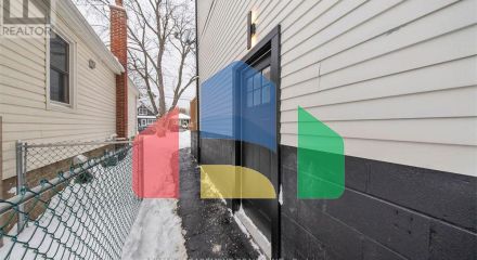 Residential - Single Family Home - Hamilton, Canada - Canada