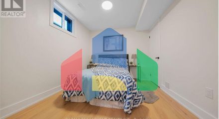 Residential - Single Family Home - Hamilton, Canada - Canada