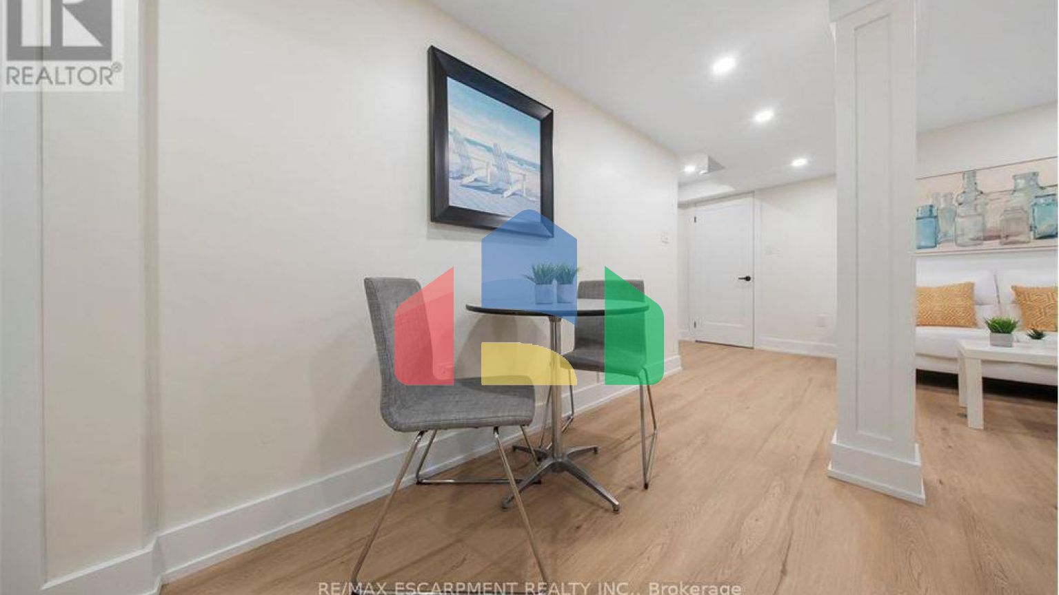 Residential - Single Family Home - Hamilton, Canada - Canada