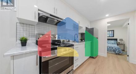 Residential - Single Family Home - Hamilton, Canada - Canada