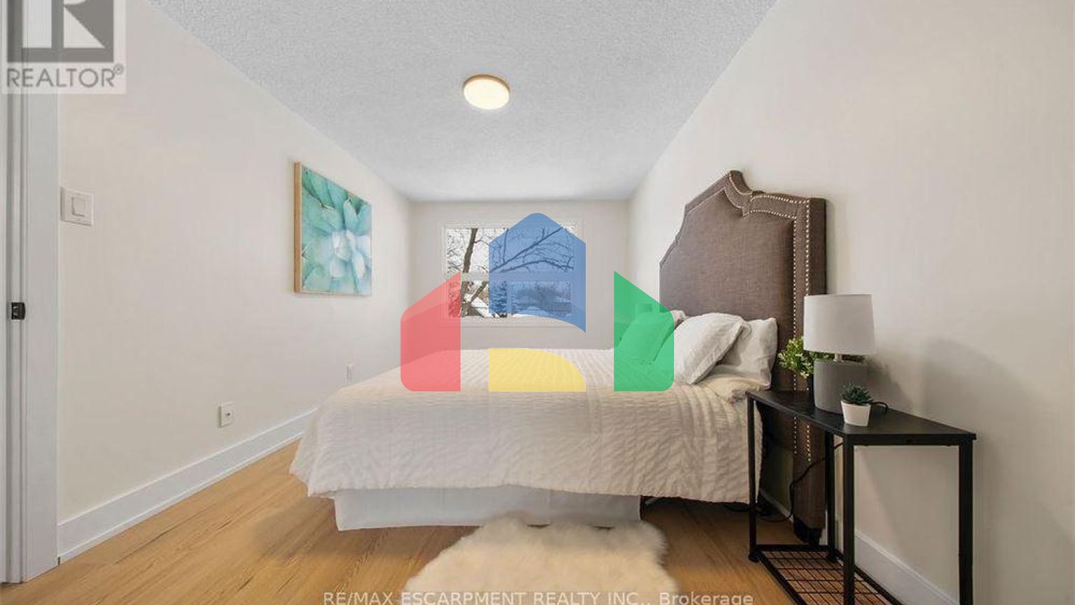 Residential - Single Family Home - Hamilton, Canada - Canada