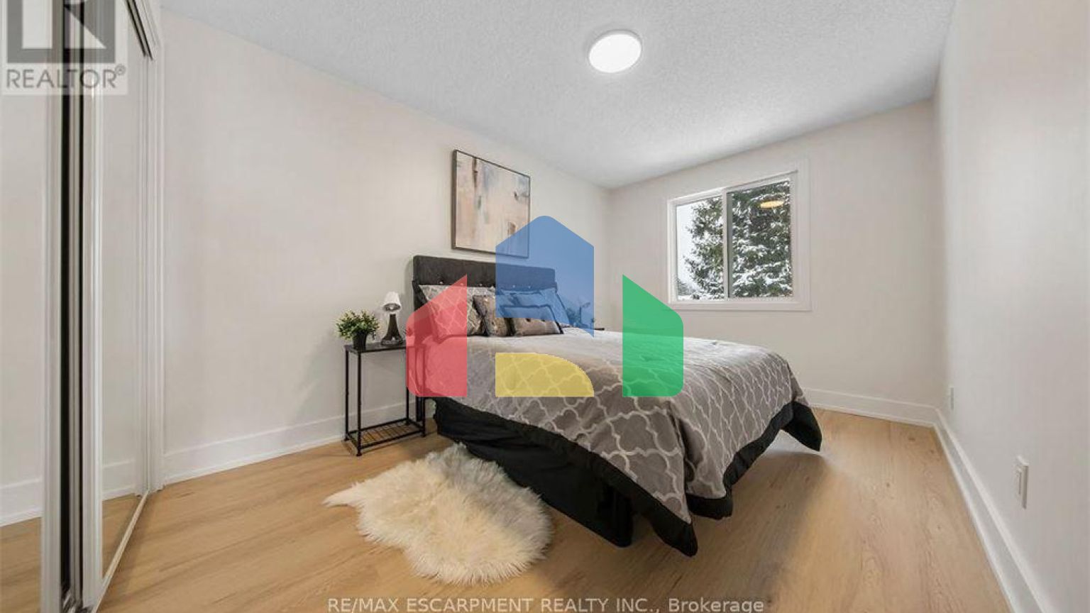 Residential - Single Family Home - Hamilton, Canada - Canada