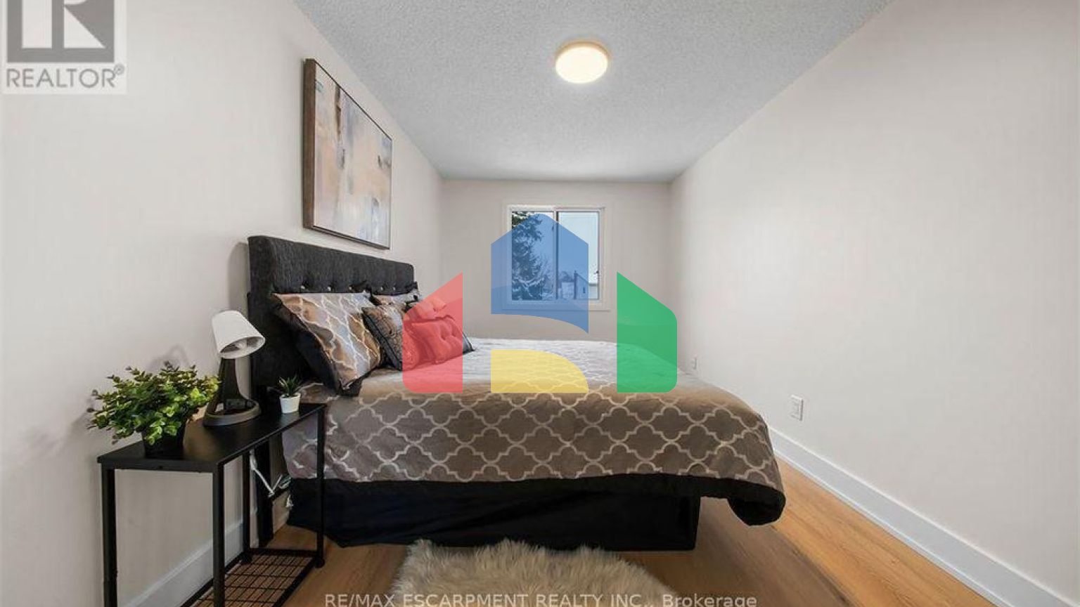 Residential - Single Family Home - Hamilton, Canada - Canada