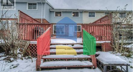 Residential - Single Family Home - Hamilton, Canada - Canada