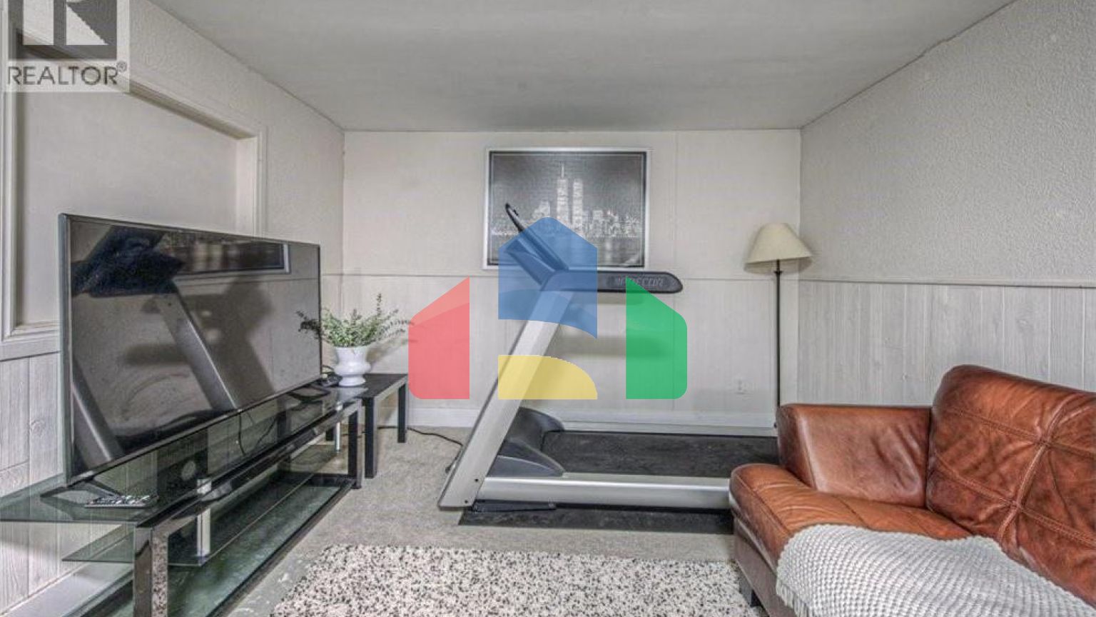 Residential - Single Family Home - Hamilton, Canada - Canada