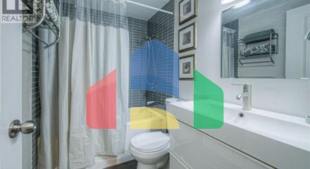 Residential - Single Family Home - Hamilton, Canada - Canada