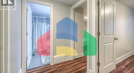 Residential - Single Family Home - Hamilton, Canada - Canada