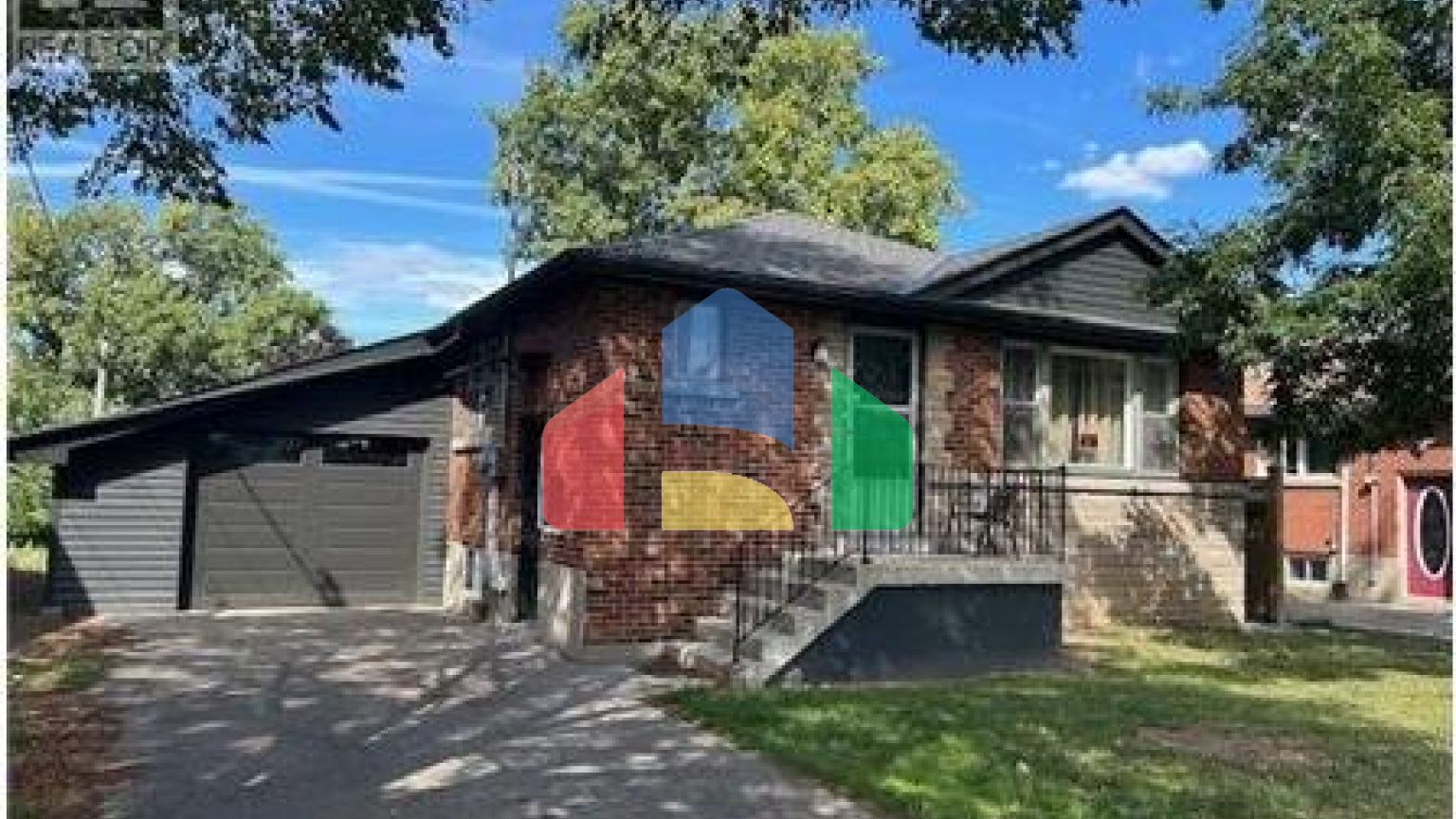 Residential - Single Family Home - Hamilton, Canada - Canada