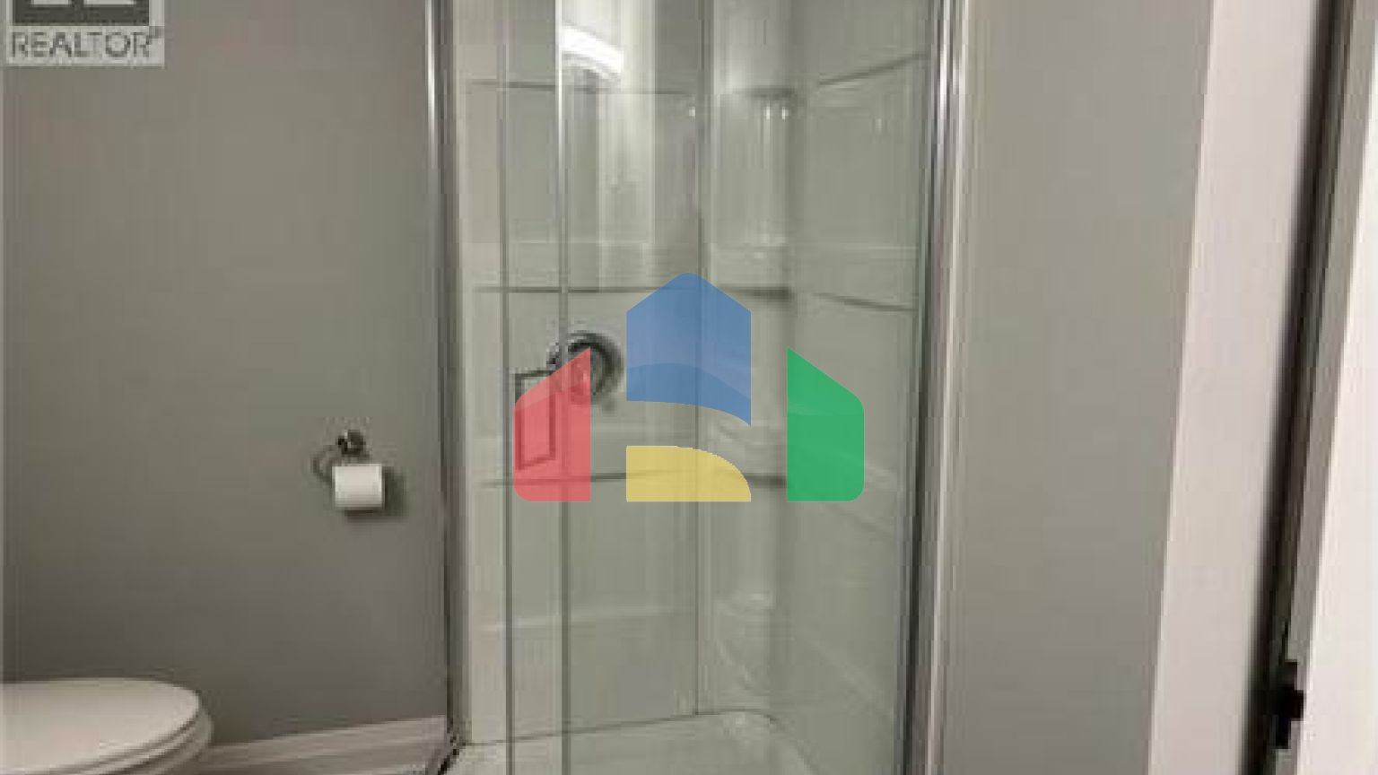 Residential - Single Family Home - Hamilton, Canada - Canada