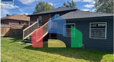 Residential - Single Family Home - Hamilton, Canada - Canada