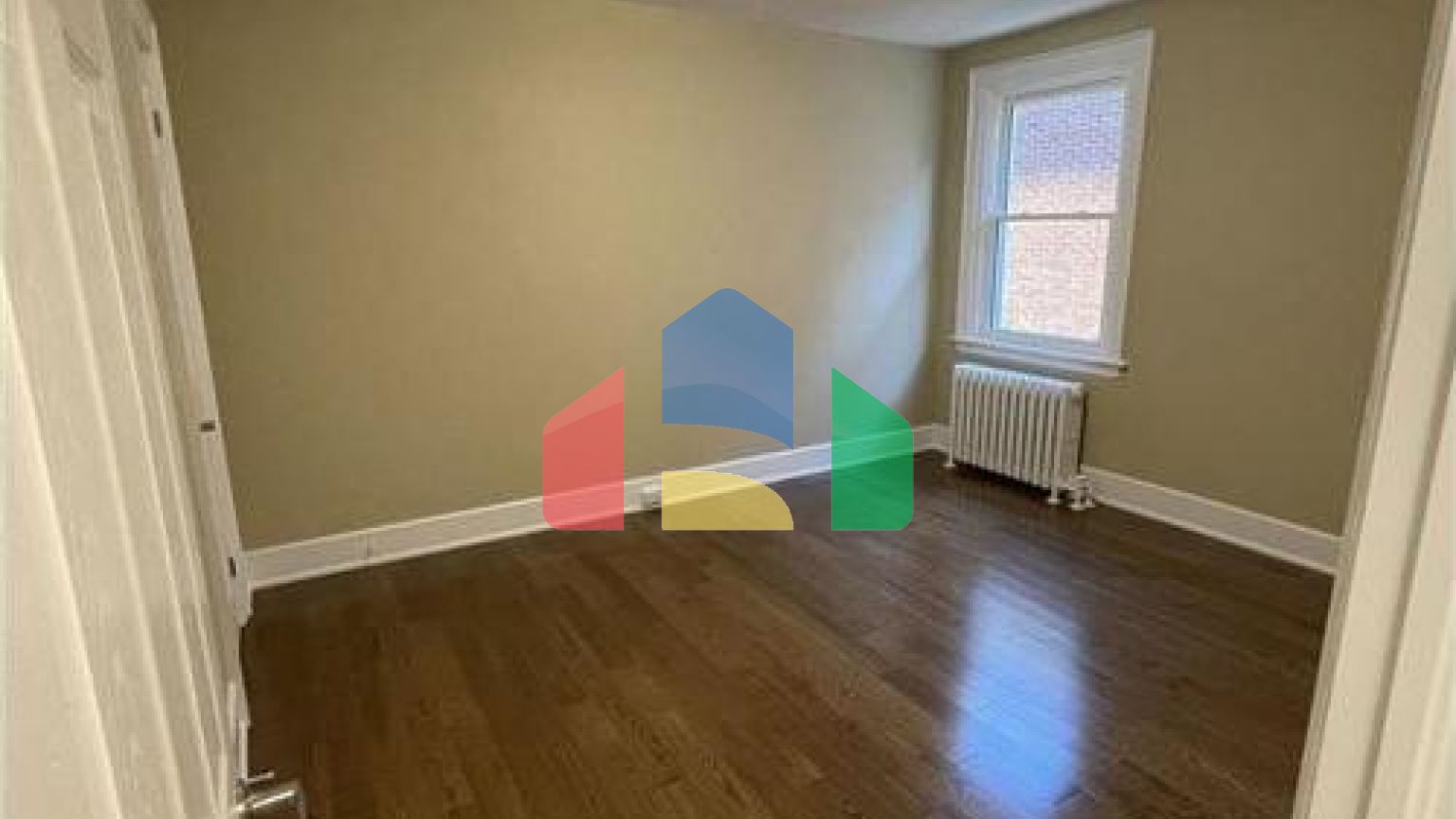 Residential - Condo/Apartment - Hamilton, Canada - Canada