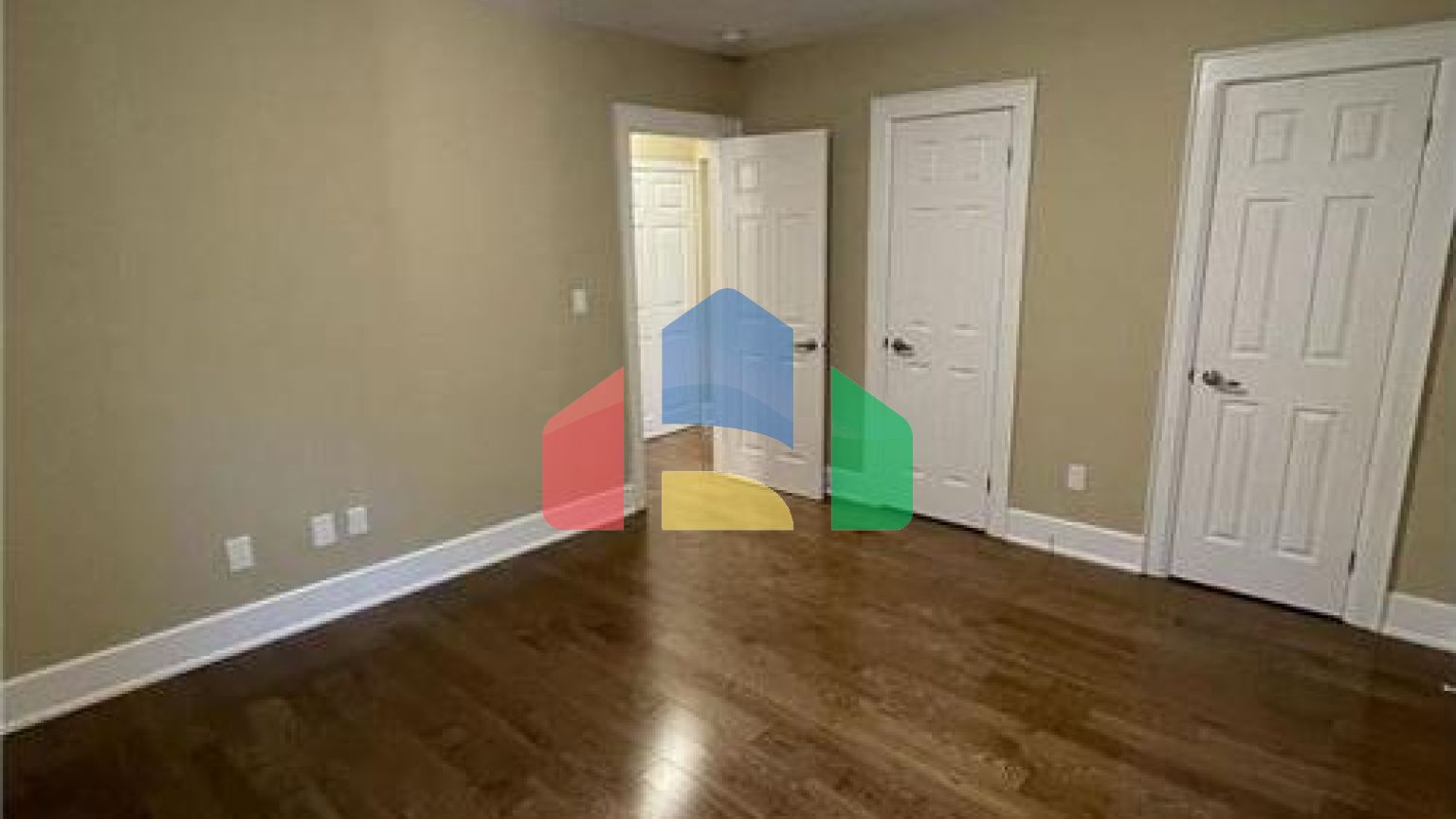 Residential - Condo/Apartment - Hamilton, Canada - Canada