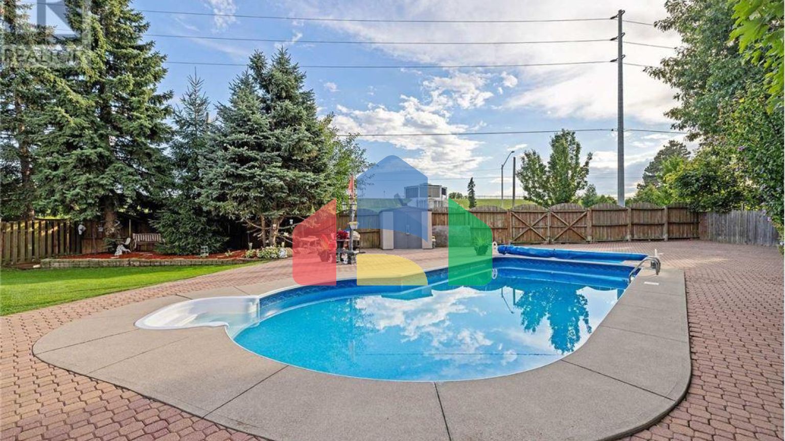 Residential - Single Family Home - Hamilton, Canada - Canada