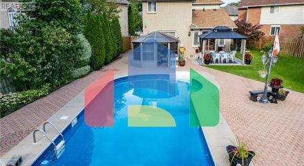 Residential - Single Family Home - Hamilton, Canada - Canada