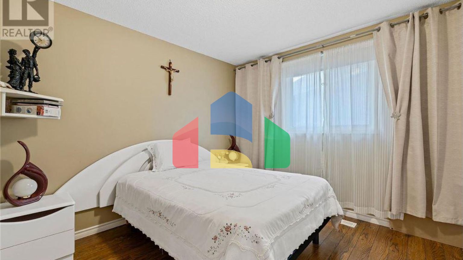 Residential - Single Family Home - Hamilton, Canada - Canada