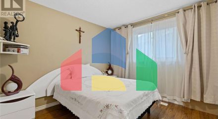 Residential - Single Family Home - Hamilton, Canada - Canada