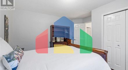 Residential - Single Family Home - Hamilton, Canada - Canada