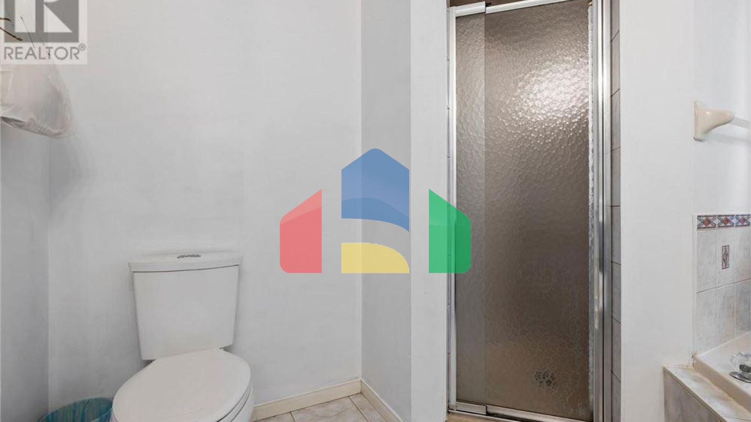 Residential - Single Family Home - Hamilton, Canada - Canada