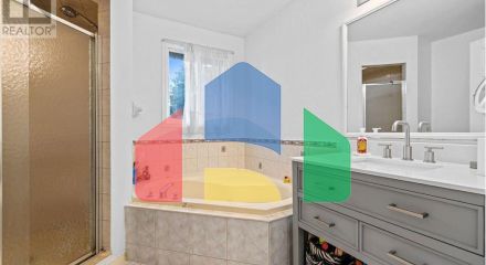 Residential - Single Family Home - Hamilton, Canada - Canada