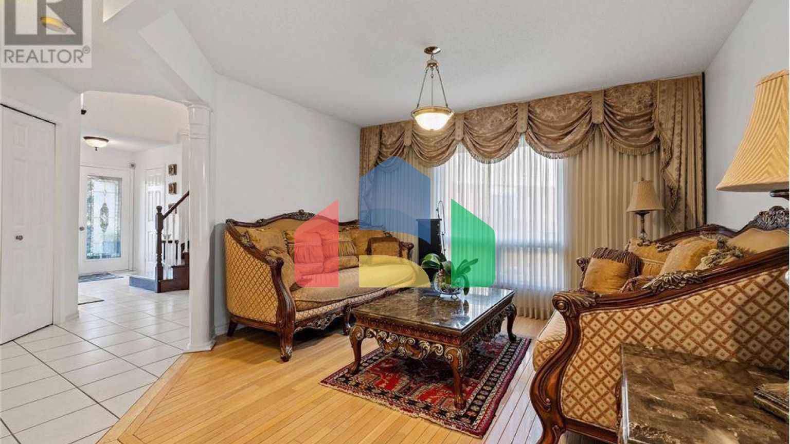 Residential - Single Family Home - Hamilton, Canada - Canada