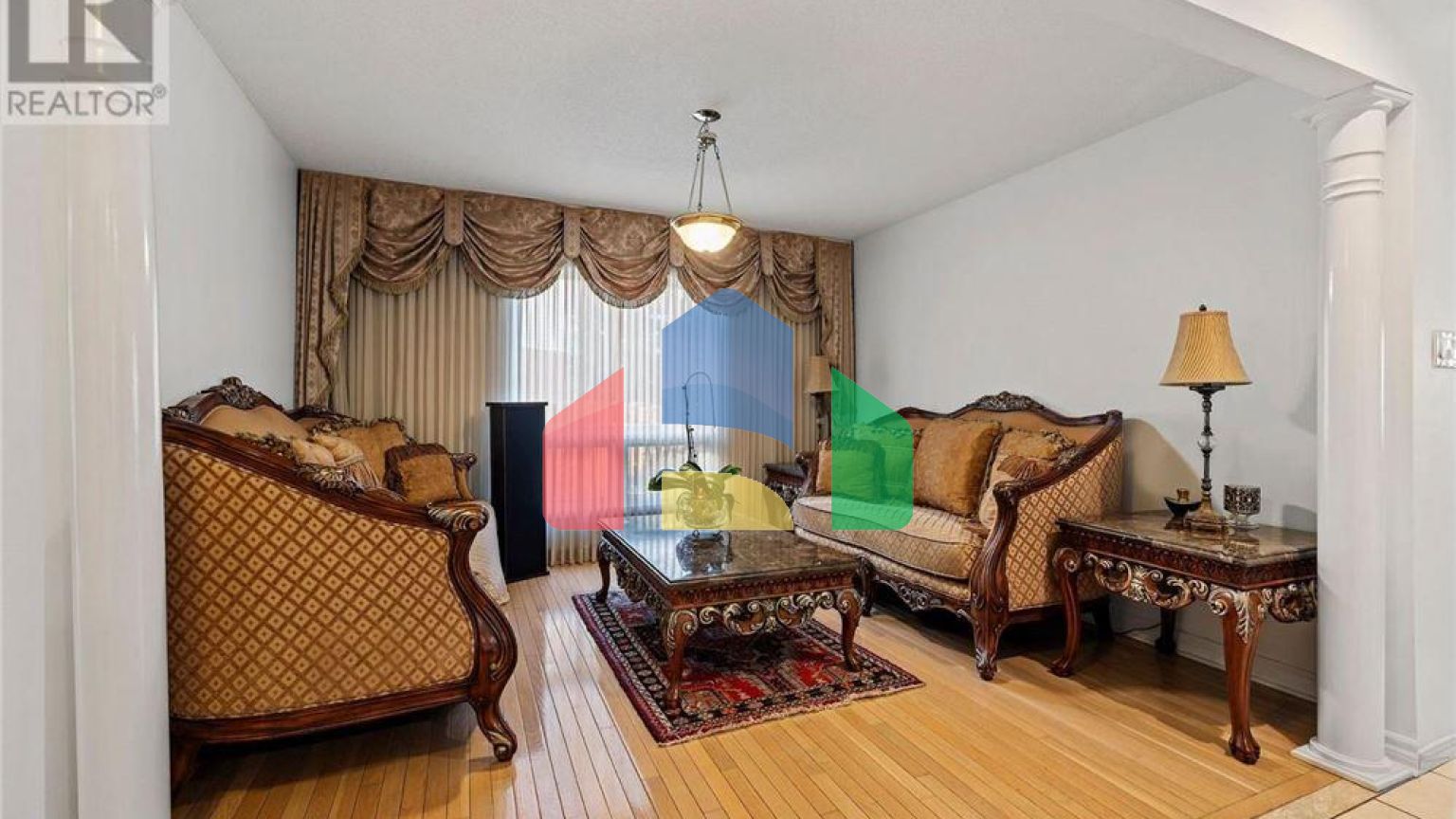 Residential - Single Family Home - Hamilton, Canada - Canada